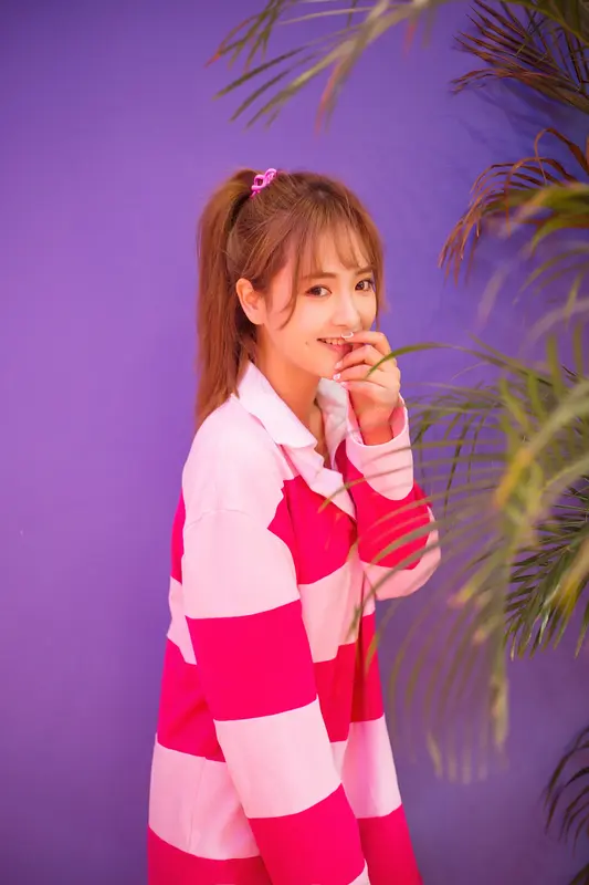 [艺图语] 2022.06.22 粉色少女心 窦鹤鑫 - 艺图语